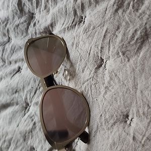 Orange bird sunglasses